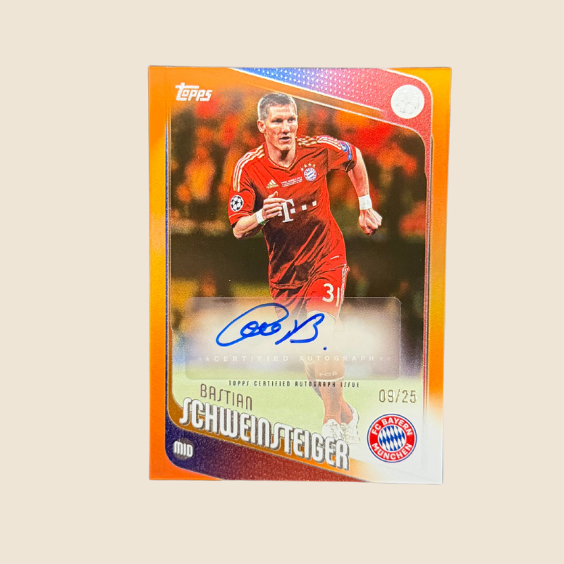 Bastian Schweinsteigr Auto /25 Flasghip